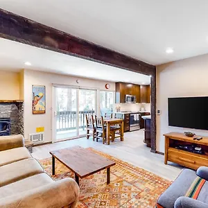 Sherwin B13 Apartment